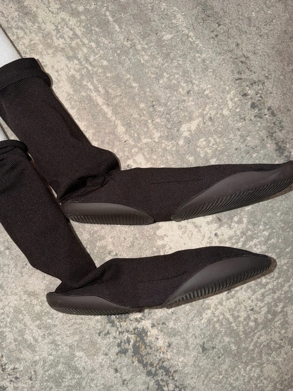 Classic Yeezy Pod Black Knit shoes
